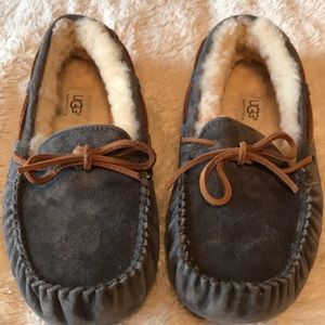 Ugg Slippers SZ 7